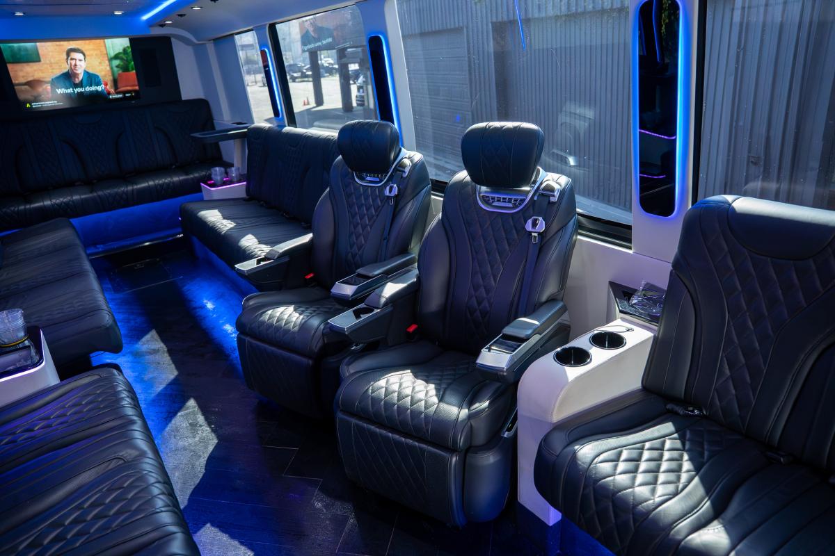 Entertainment 55 for Photoshoots in Los Angeles Thumbnail 3