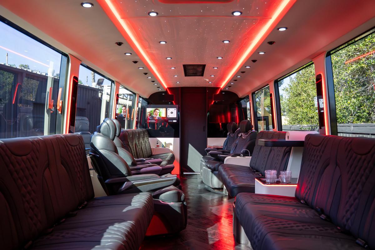 Entertainment 55 for Photoshoots in Los Angeles Thumbnail 5