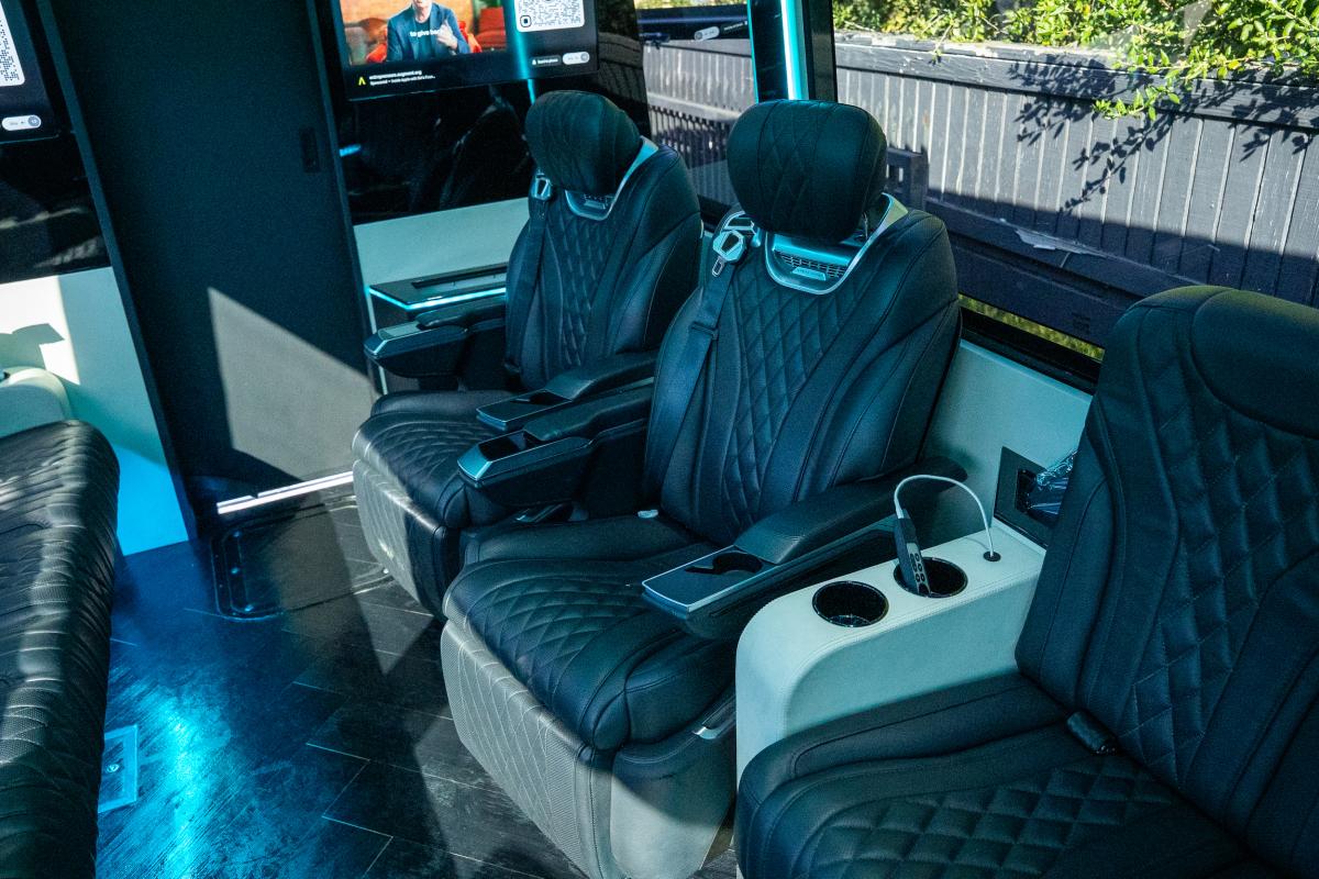 Entertainment 55 for Photoshoots in Los Angeles Thumbnail 6