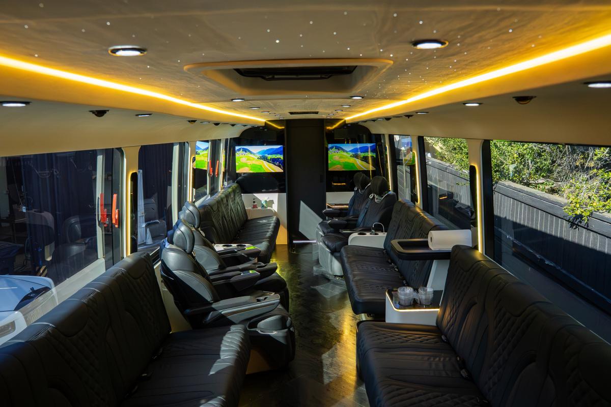 Entertainment 55 for Photoshoots in Los Angeles Thumbnail 9