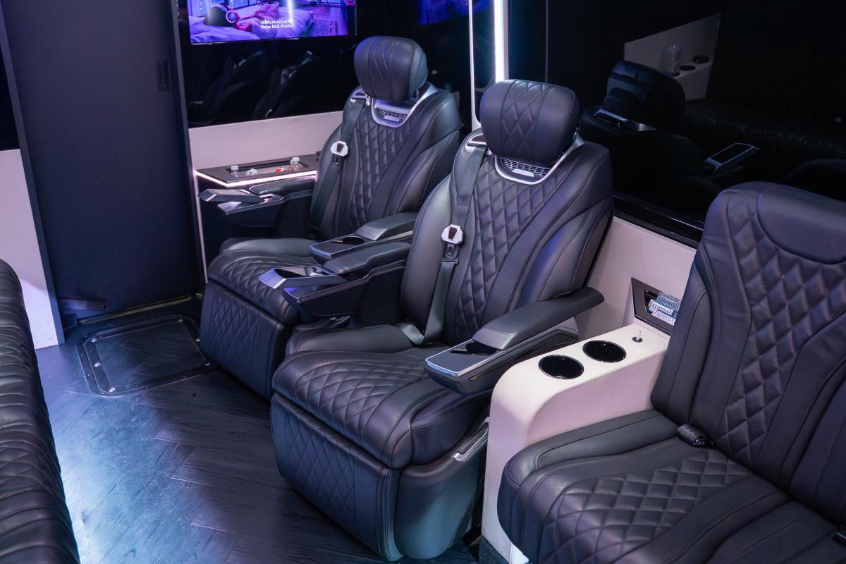 Entertainment 55 for Photoshoots in Los Angeles Thumbnail 10