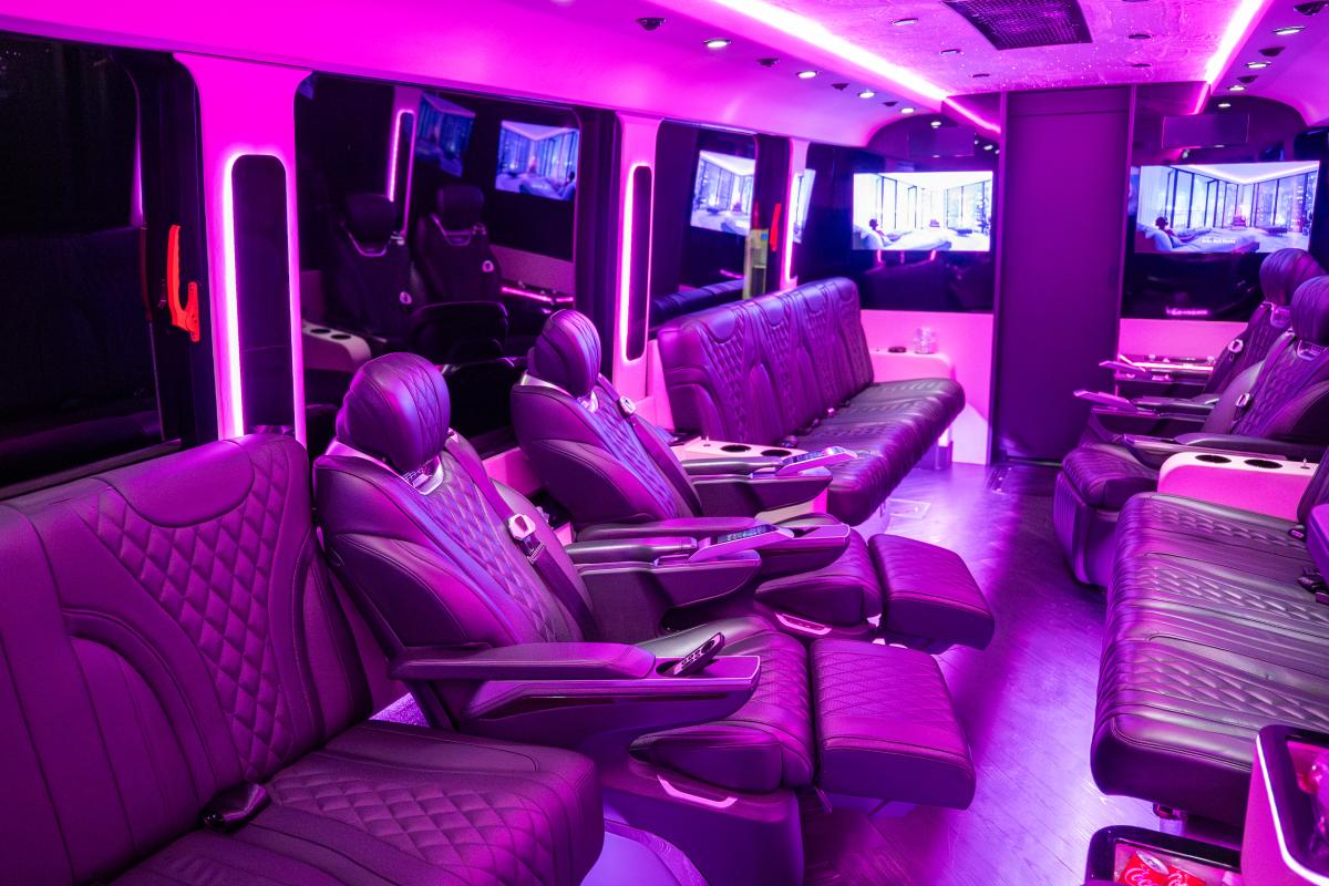 Entertainment 55 for Photoshoots in Los Angeles Thumbnail 16