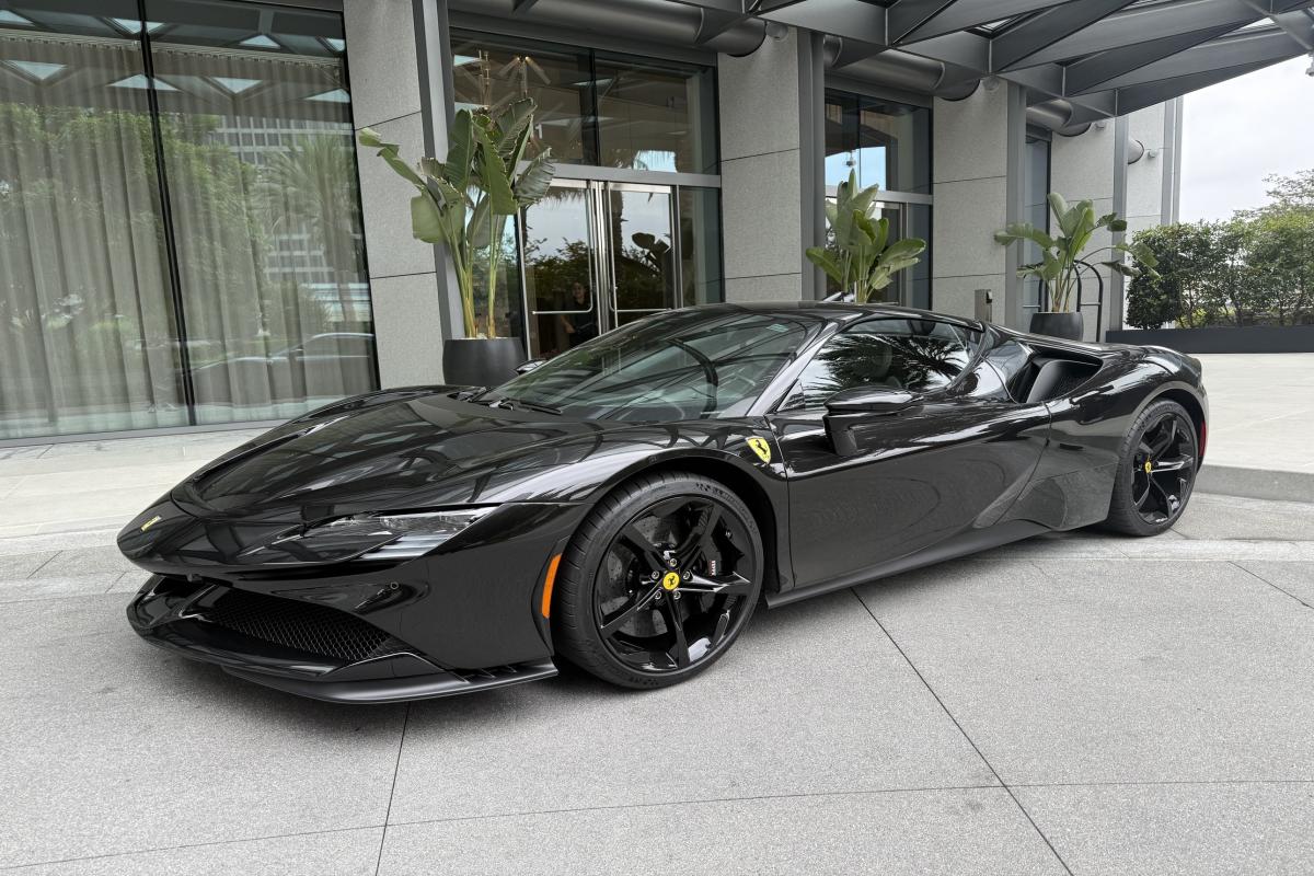 Ferrari SF90 Stradale
