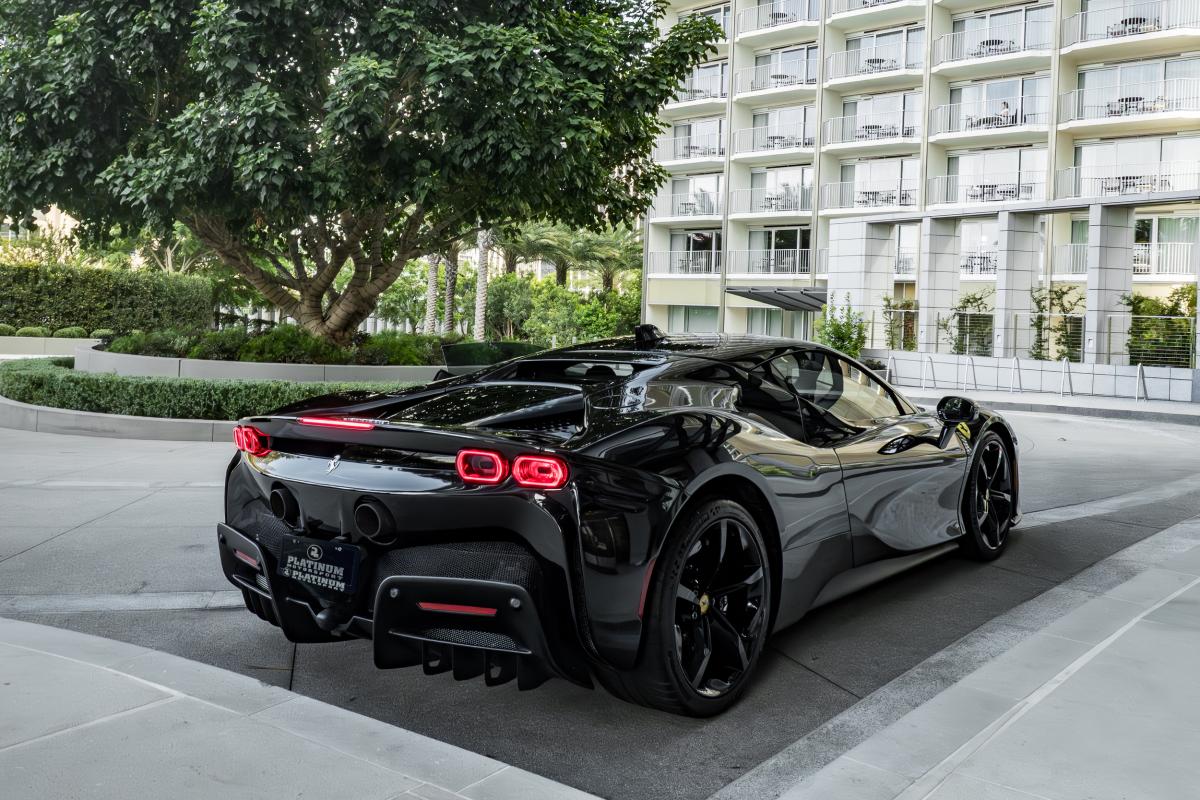 Ferrari SF90 Stradale Thumbnail 3