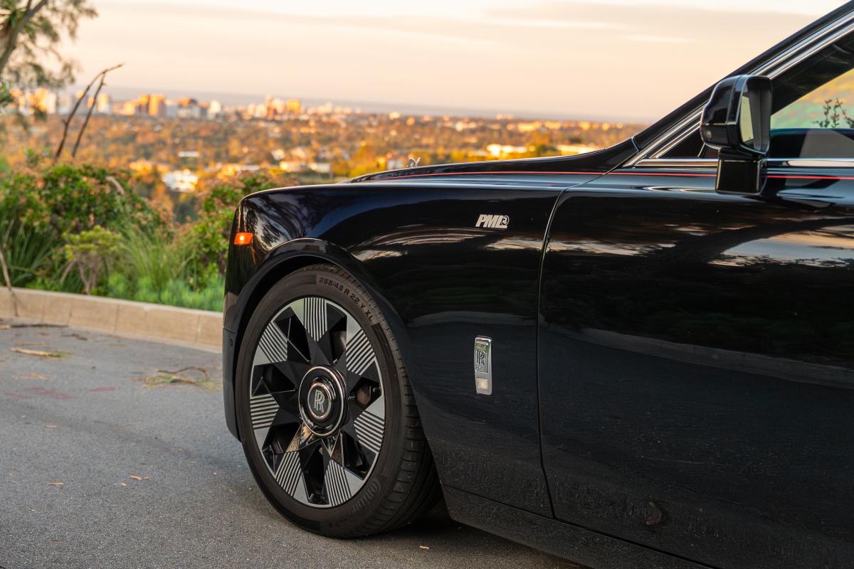 Rolls-Royce Phantom Viii for Photoshoots in Los Angeles Thumbnail 7