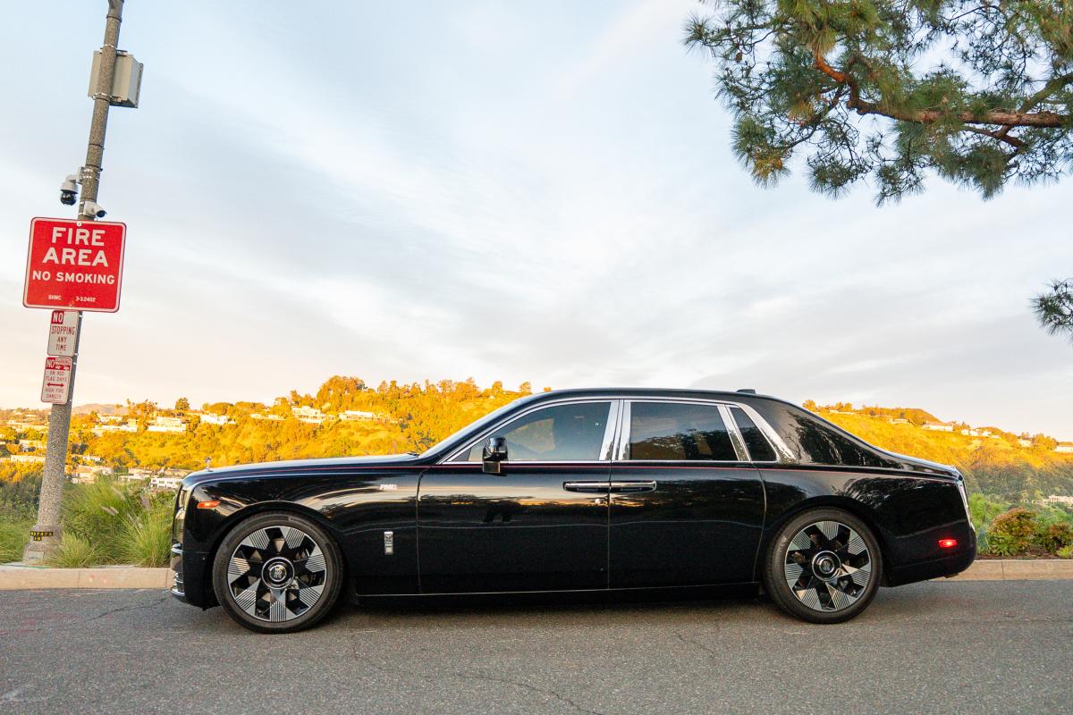 Rolls-Royce Phantom Viii for Photoshoots in Los Angeles Thumbnail 8